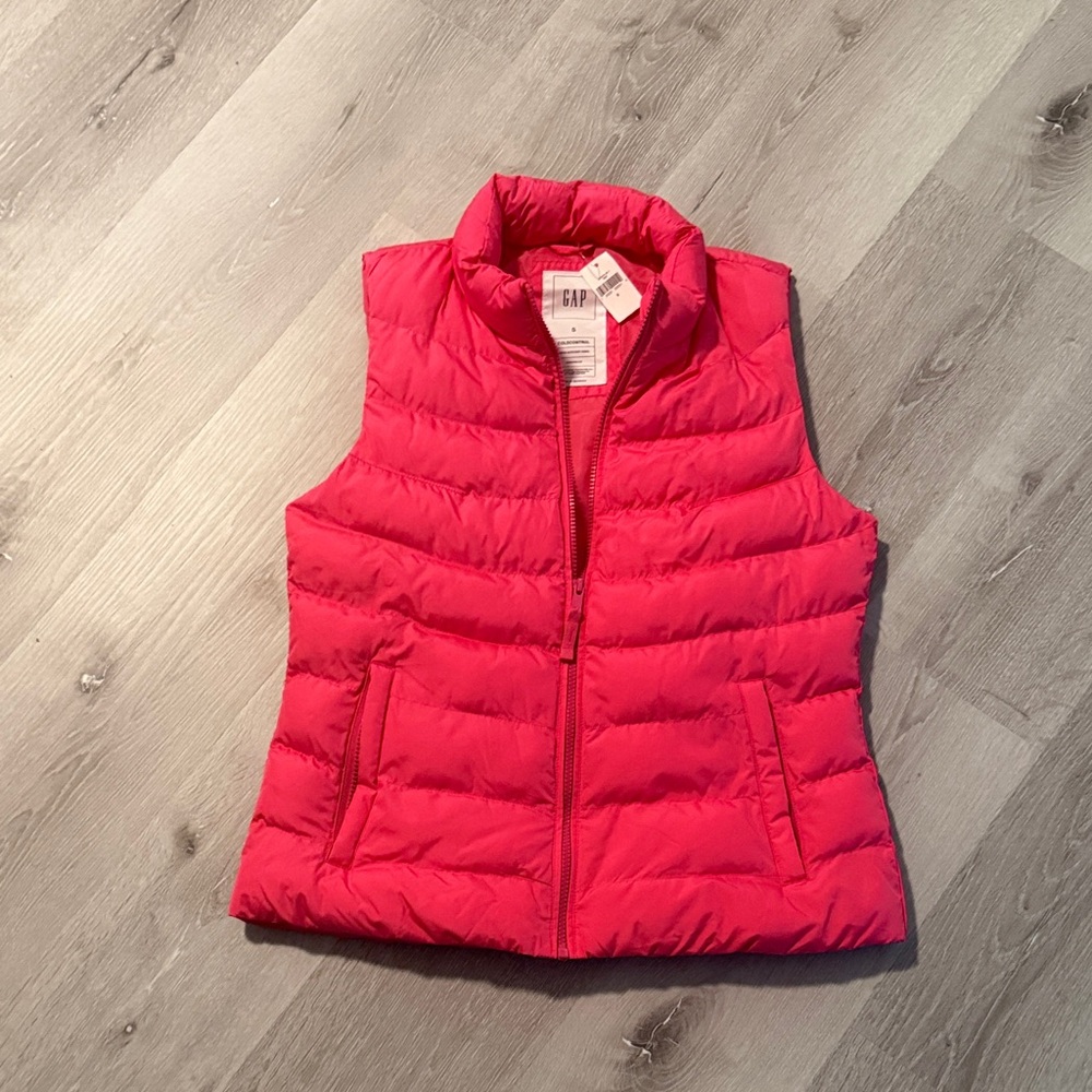 GAP Vibrant Pink Quilted Vest